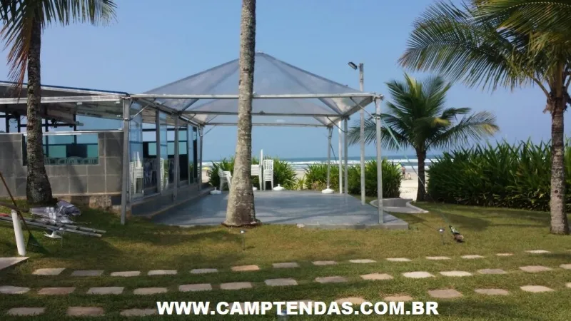 Aluguel de tenda piramidal