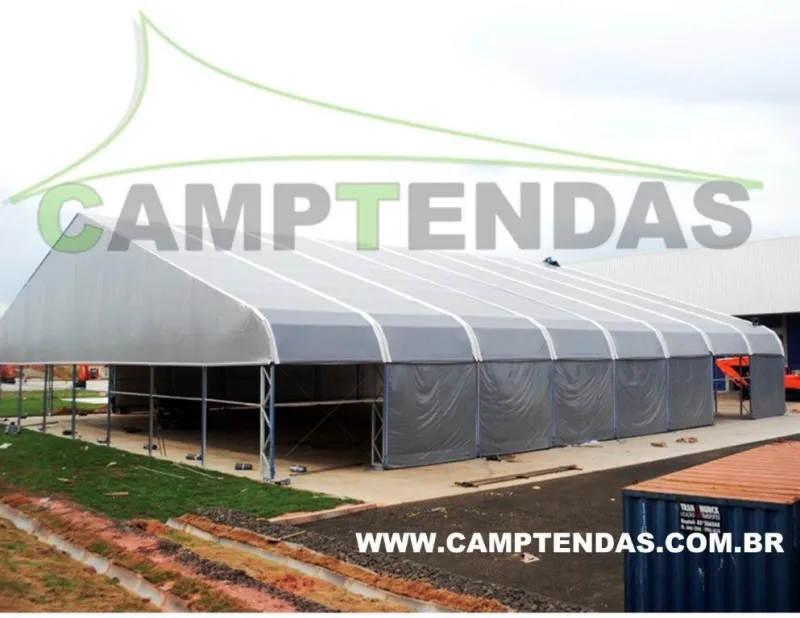 Barracão em lona