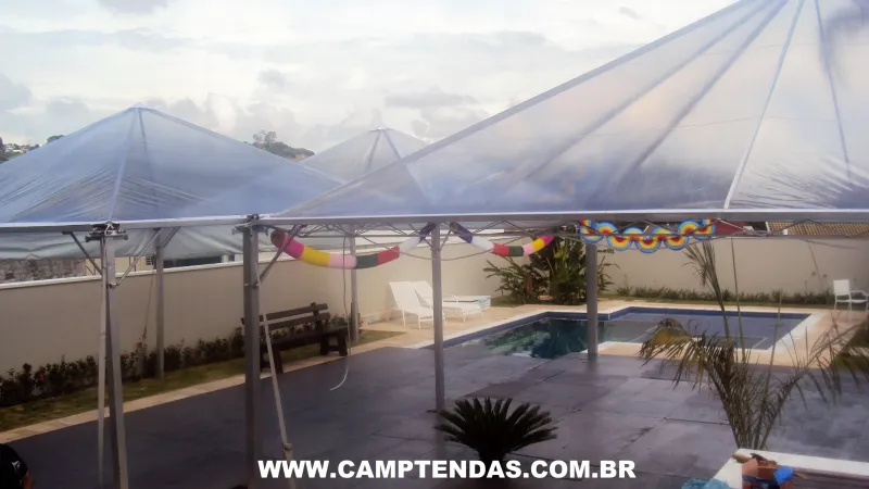 Tablado para cobrir piscina