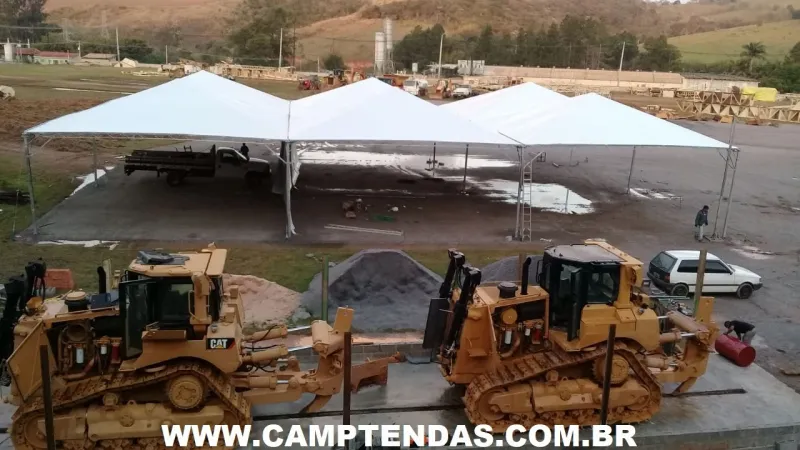 Venda de tenda piramidal